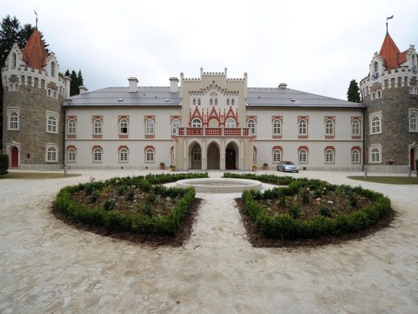 Svatební místo - Chateau Herálec