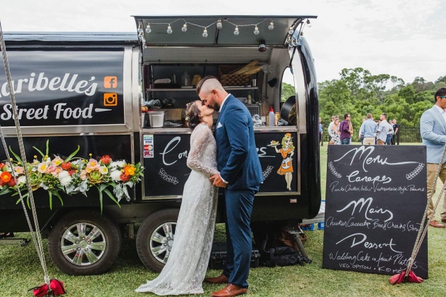 Food truck na svatbě? Stále oblíbenější řešení.