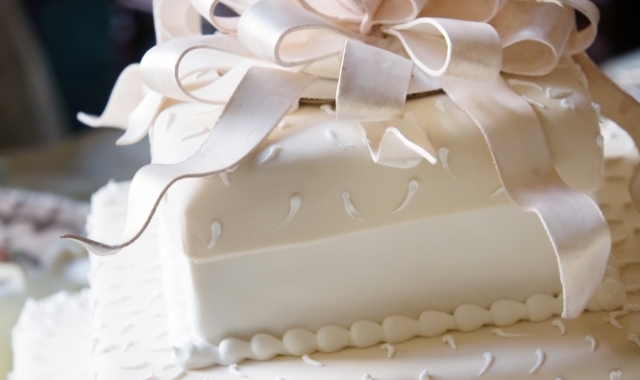 Jak vybrat dokonalý svatební dort
