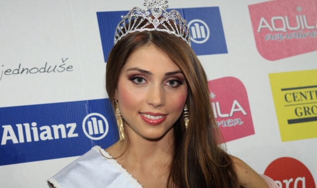 Krásná Česká Miss World Denisa Domanská 2011 bude mít svatbu