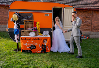 Novinka pro svatební focení: Fotokoutek v karavanu se představuje