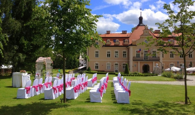 Svatby v hotelovém zámku Berchtold