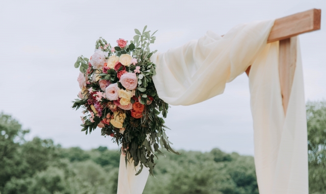 Svatební brána a vše, co o ní potřebujete vědět