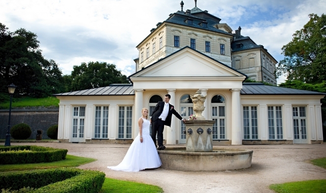 Svatební den na zámku Karlova Koruna